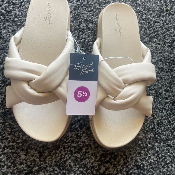 NWT Universal Thread Cosette Padded Crisscross Comfort Sandals Womens - Picture 4 of 8